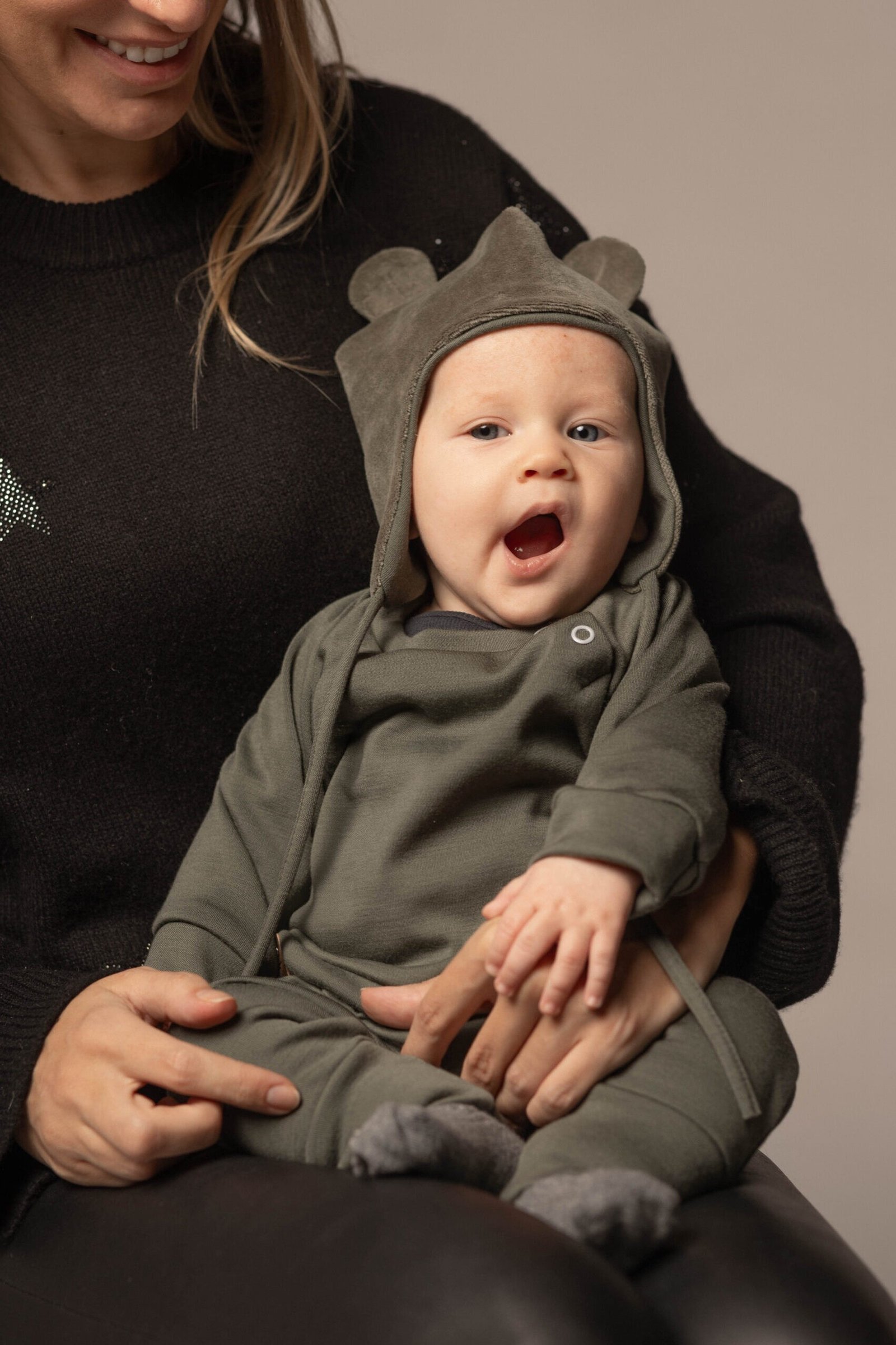 Khaki Green Cotton Velvet Baby Hat with Merino Wool Lining - Image 3